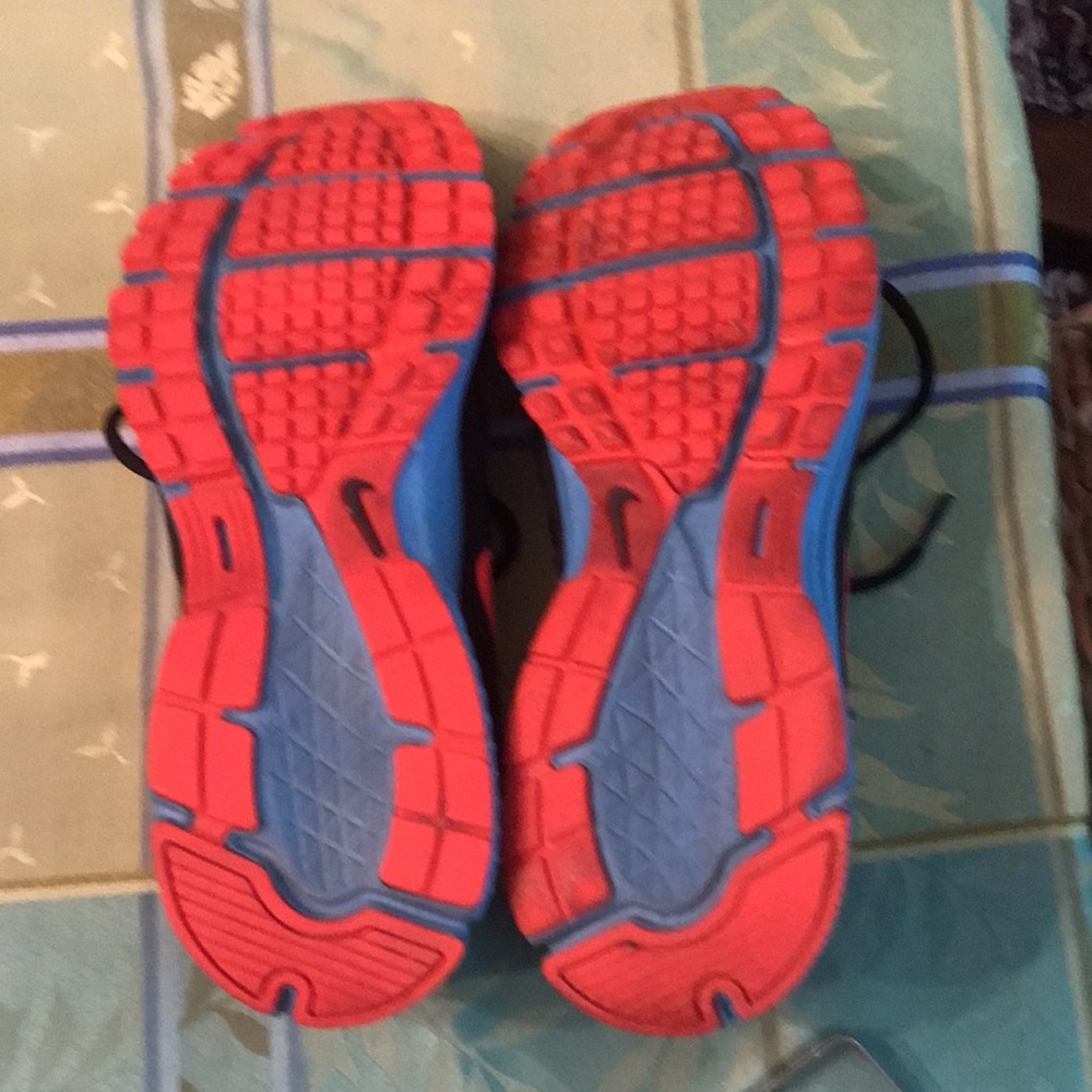 Nike Revolution 2 shoes  Women’s Size 9 - Picture 6 of 8